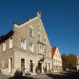 Guest house Weinstube Sinas Brettl Noerdlingen